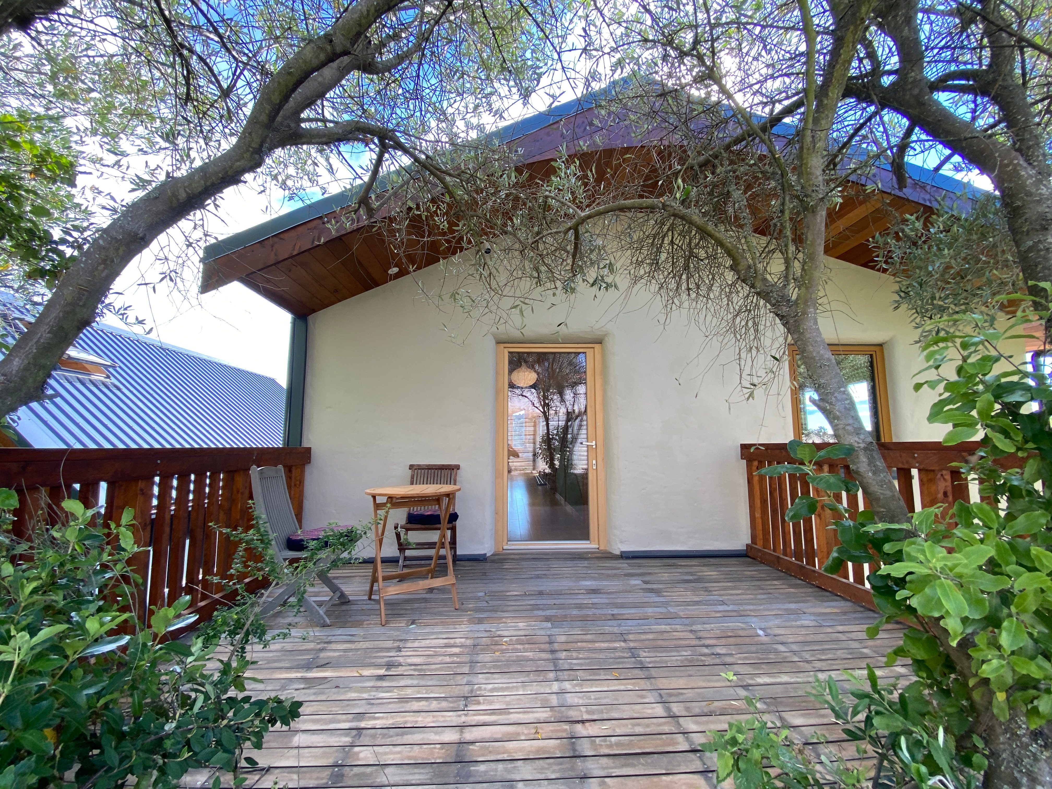 house back entry from lane